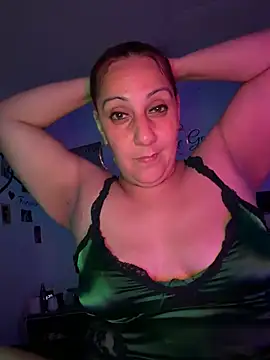 DeeLight124's Webcam Show