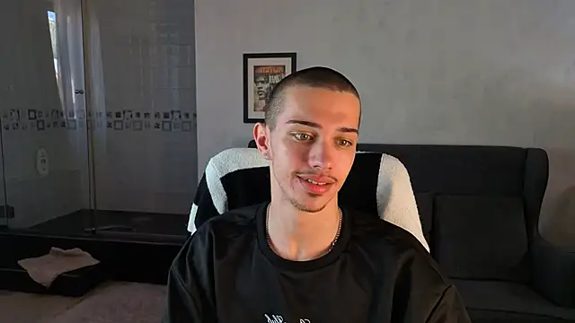 KaydenDrewn Webbikameraesitys