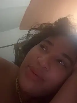 BunnyYT: διαδικτυακό σόου στην κάμερα