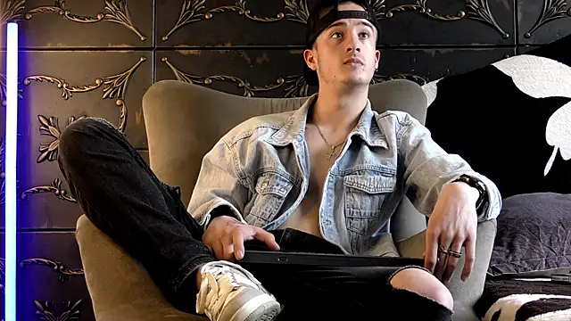 SirReed 网络视讯表演