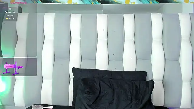 IsaDiiaz 现场XXX聊天