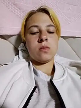 Gussie_Bridie: απευθείας συνομιλία ΧΧΧ