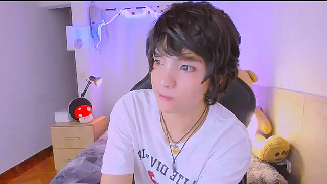 Sweet_Allan Show in webcam