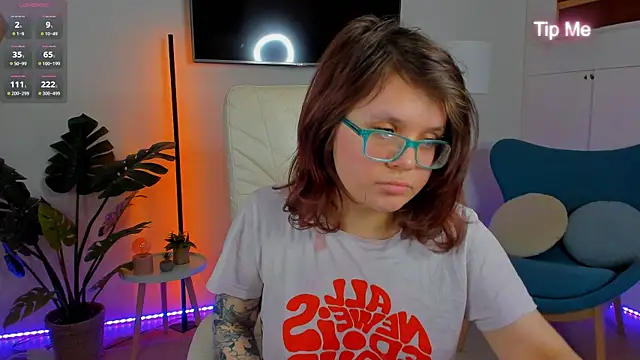 دردشة Ariell_Mini الجنسية المباشرة