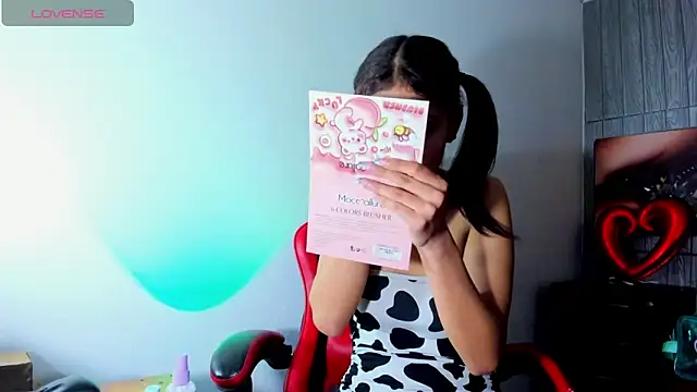 honeyluxe_ Adlı Modelin Canlı XXX Sohbeti