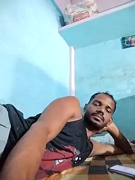 Chat XXX en directo de Daddyishere_19