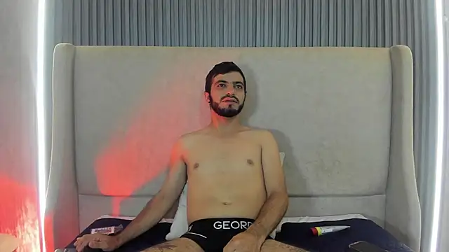 EmmanuelVoss Show in webcam