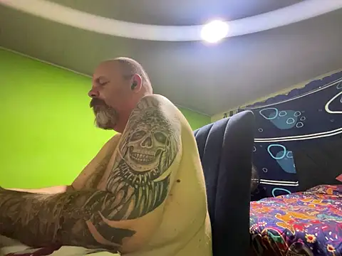 tinycockdeepass' Live XXX Chat