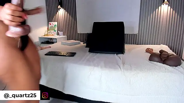 Онлайн чат XXX Zafiiraa