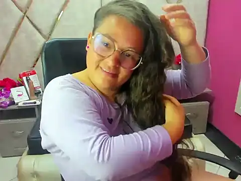 แชท XXX สดของ Sarah_Boobs_