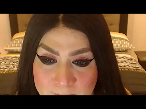 Chat +18 de RealHugeCockTs ao vivo