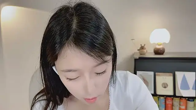 Onechestnut Chat XXX live