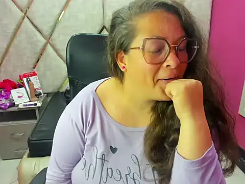 Sarah_Boobs_ 即時 XXX 聊天