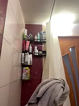 Jadellina webcam show