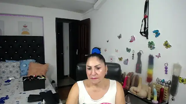 Chat +18 de mature_bigboobs10 ao vivo