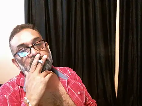 bigthickcockdad 网络视讯表演