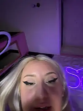 NibiruNairobi69's Live XXX Chat