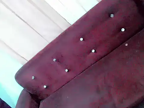 Amomentoflust99 在線直播表演