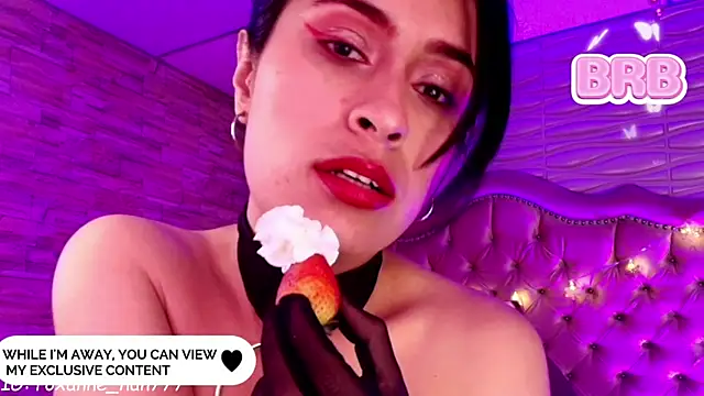 Czat XXX na żywo – Roxanne_Han