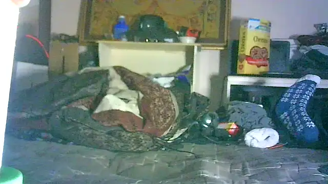 GUAPAN3S3_FIR3のウェブカメラショー