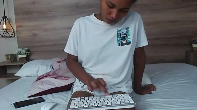 Lili_Lavander webcam show