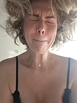 دردشة stellahere8 الجنسية المباشرة