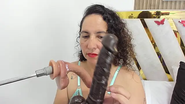 Chat XXX en directo de Luna_Naughty1