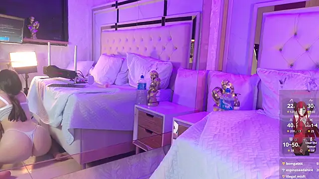 Emaa2_sm's Live XXX Chat