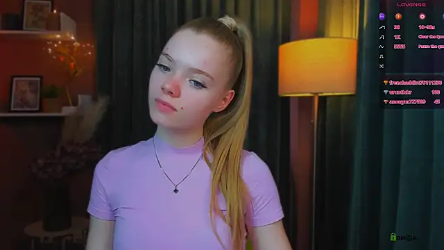 Chat XXX en directo de maddy_moah