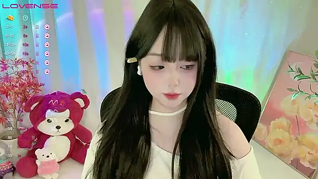 CLaire-5 live XXX chat