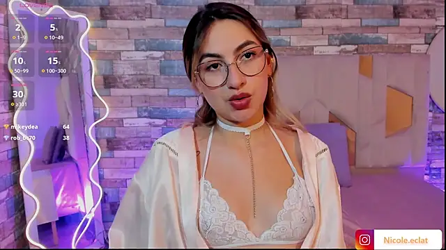 Chatroom XXX en direct de cloe_1tay