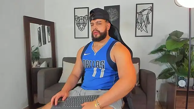 عرض كام Justin_kingX7