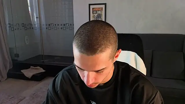 KaydenDrewのライブXXXチャット