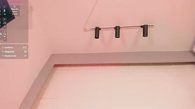 estefanyy_のライブXXXチャット