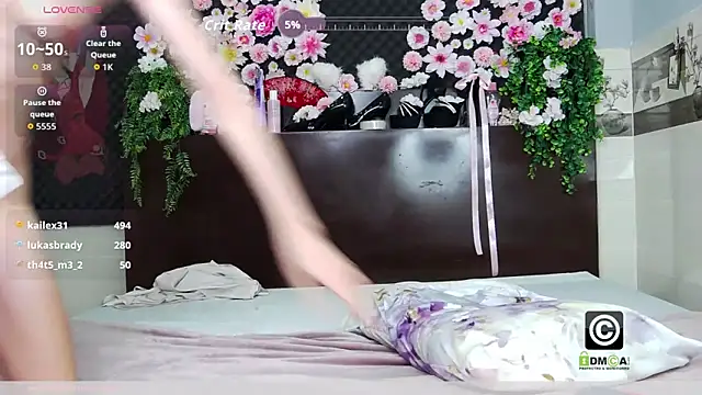 _Skitlstrynka_'s Live XXX Chat