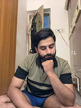 Royalboy_03 Show in webcam