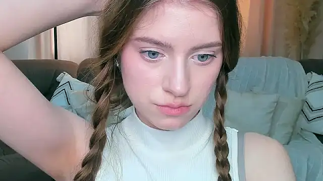 Erica_Kiss: απευθείας συνομιλία ΧΧΧ