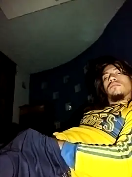 AlexAlejandro13 现场XXX聊天