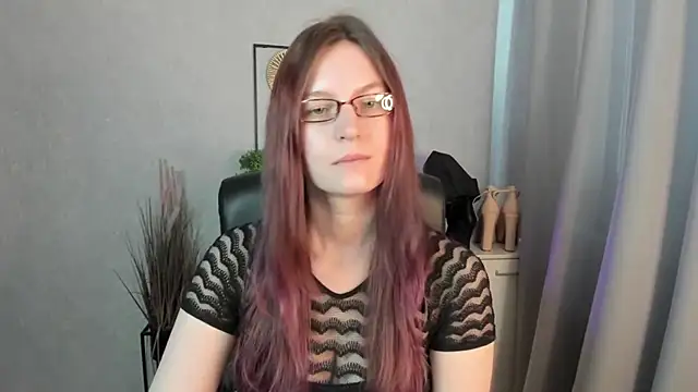 XXX chat uživo modela emmaxDelight