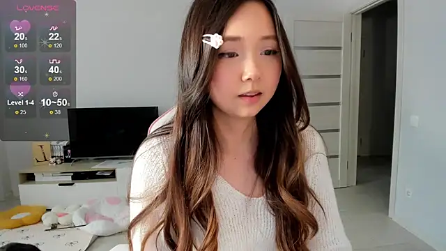 Chat +18 de Fluffy_Rose ao vivo