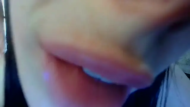 Anika_bloom Chat XXX in diretta