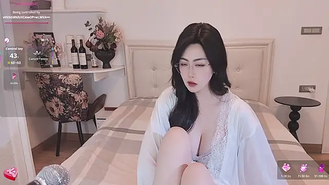 micromicro--'s Live XXX Chat