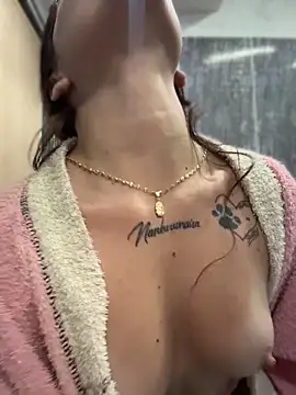 Paulet_Johnson's Live XXX Chat