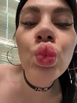 Wet__Bunny's Live XXX Chat