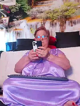 Chat +18 de QueenPammy1 ao vivo