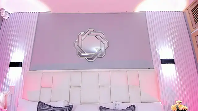 Онлайн чат XXX KataThonpson