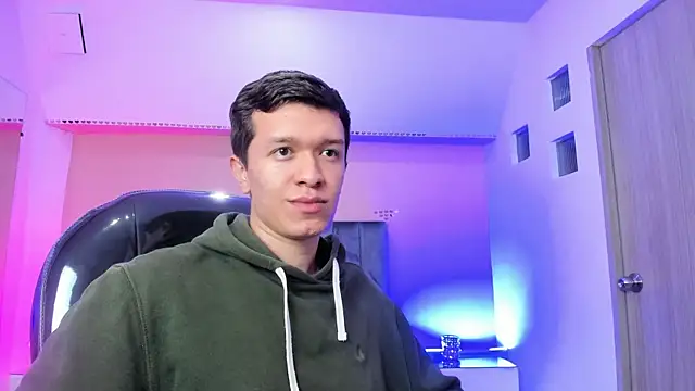 Pertunjukan Kamera Web ken_col