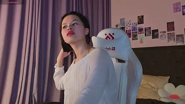 moco_choco's Live XXX Chat