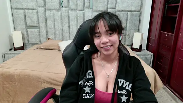 Živý XXX chat laureentt_