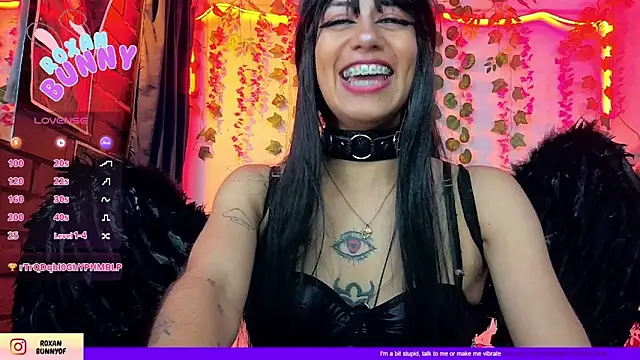 Roxanbunny1 现场XXX聊天